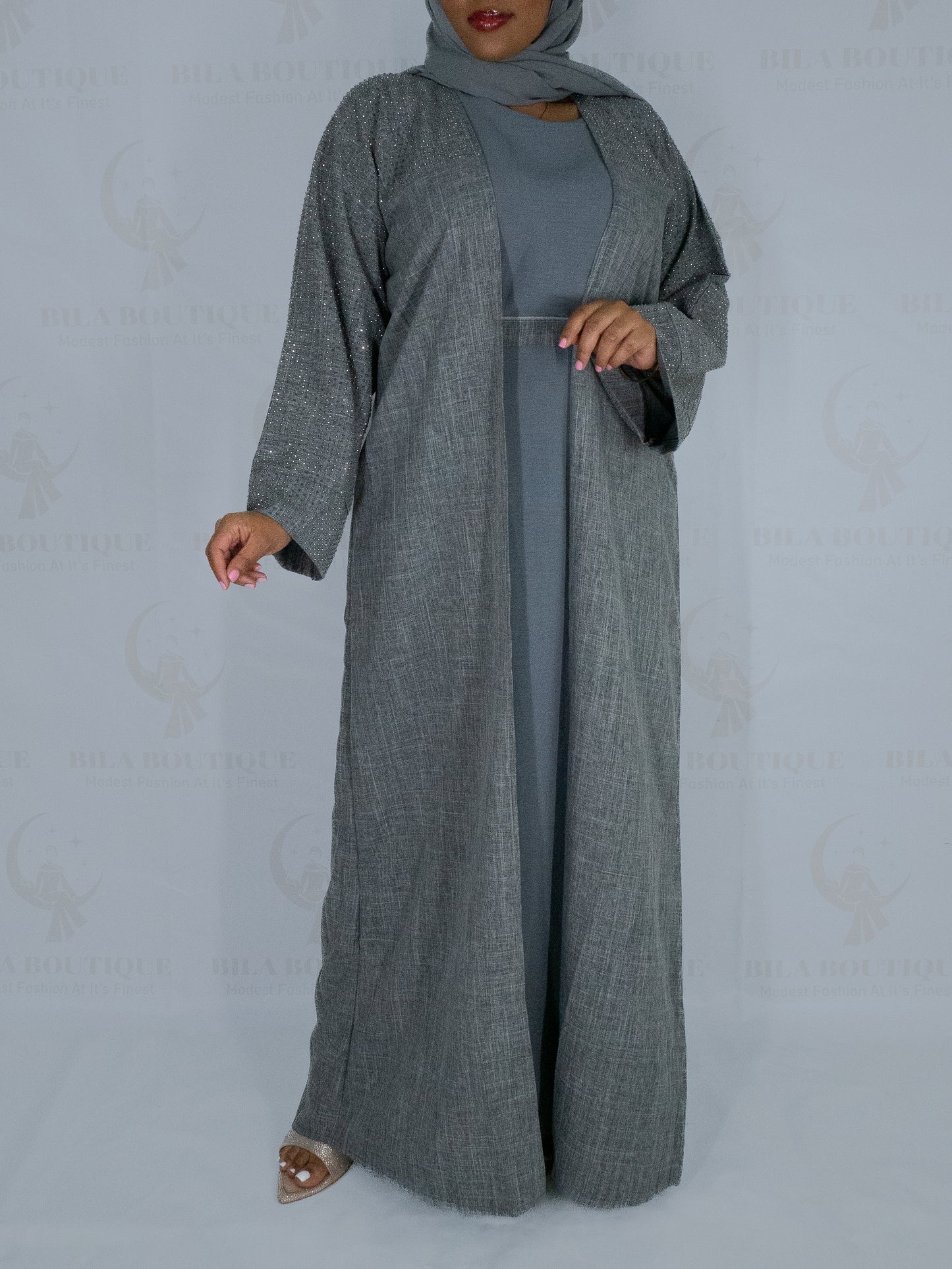 Sliver Gemmed Sleeve Abaya