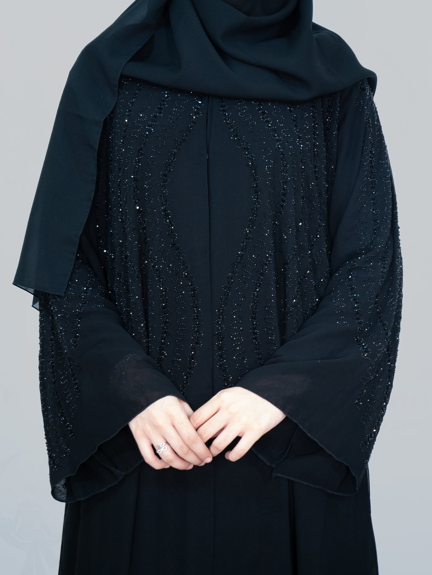 Black Tight Wavy Gemmed Abaya