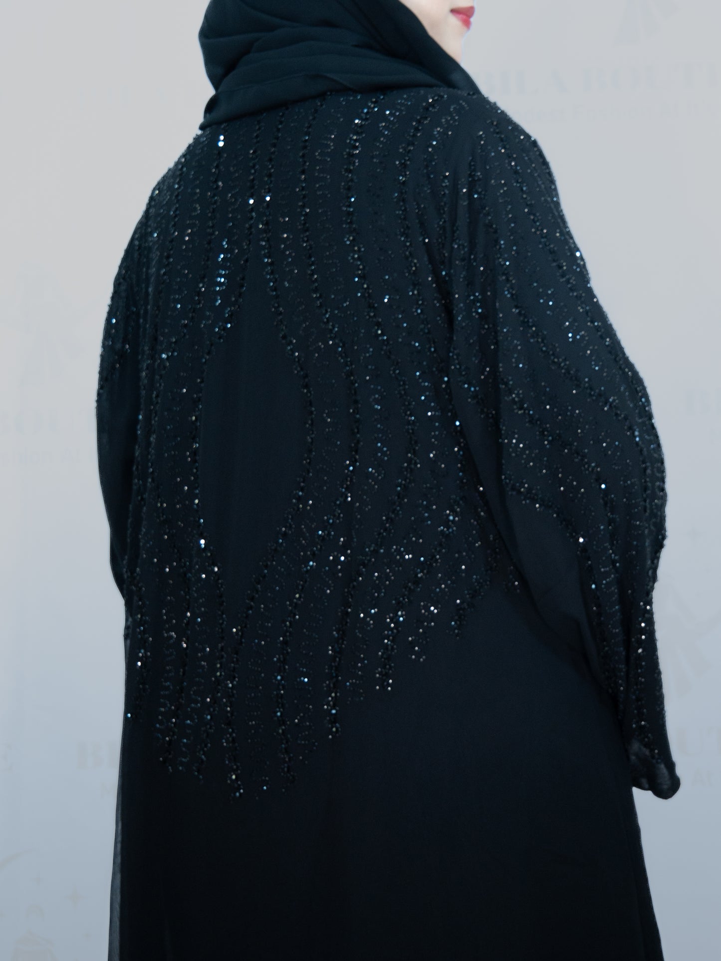 Black Tight Wavy Gemmed Abaya